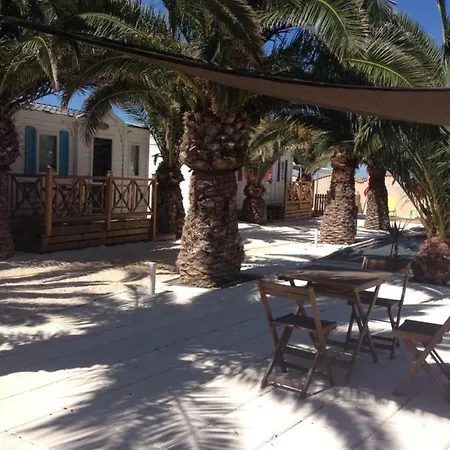 Campsite Flamants Roses 3 *