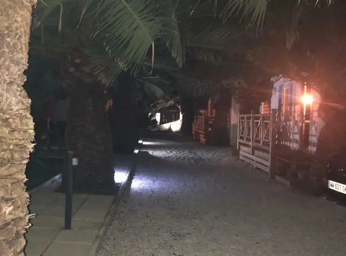 Kemping Flamants Roses 3 *